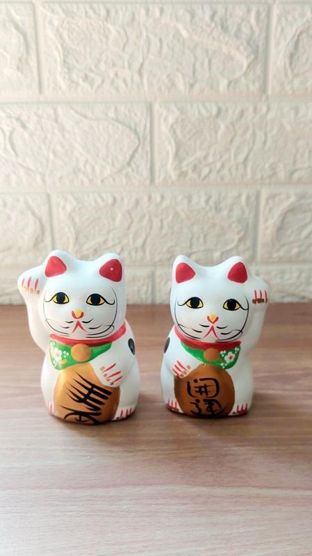 Cofre Casal Gato Sorte Decoração Maneki Neko Oriental 10CM